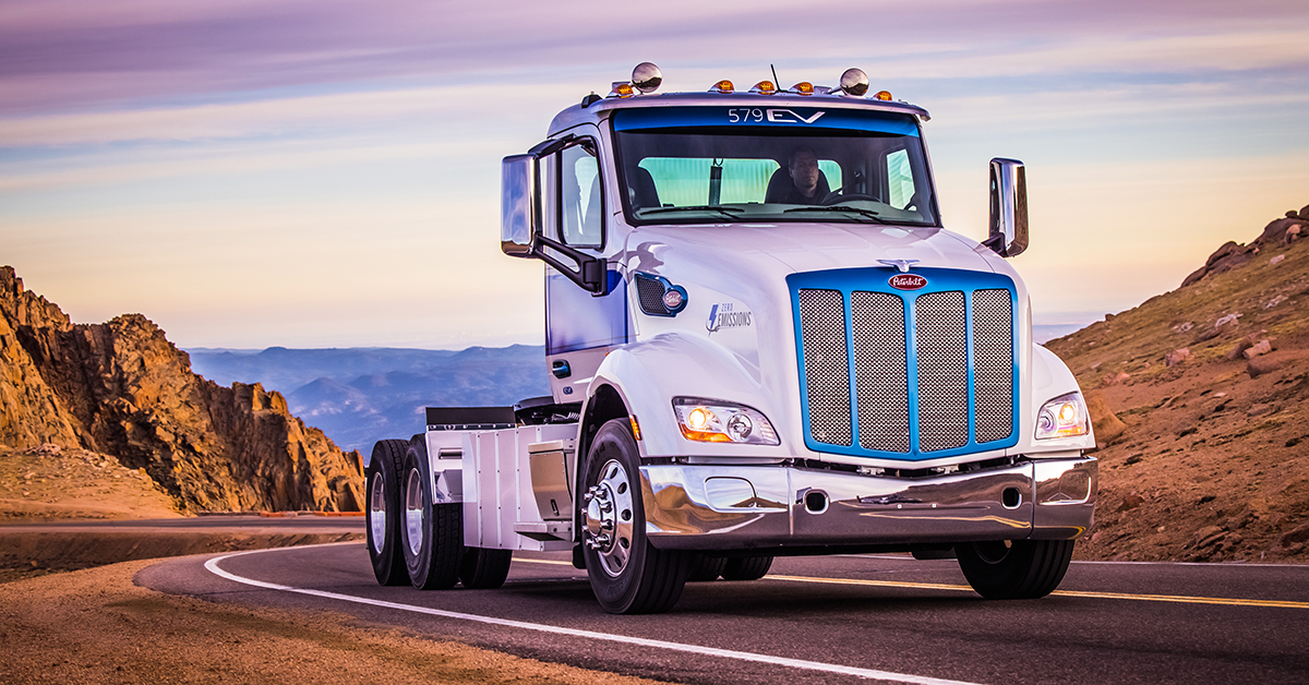 Peterbilt EV Operating Cost Calculator Wins Prestigious Communicator Award