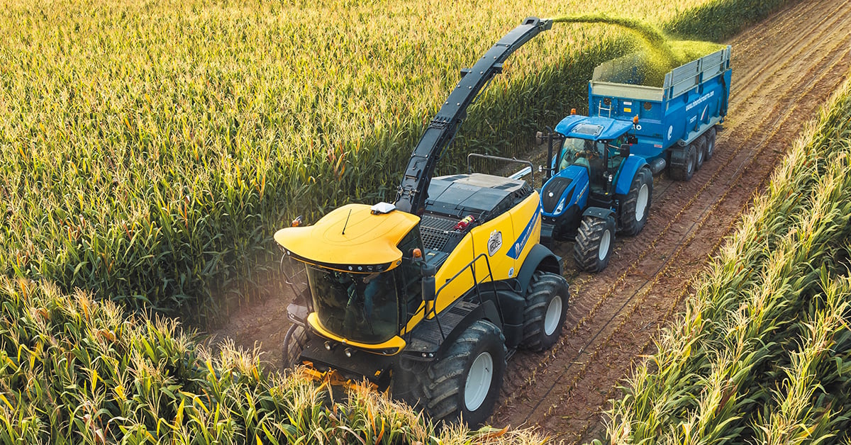 New Holland Celebrates 60th Anniversary Of Self-Propelled Forage Harvester