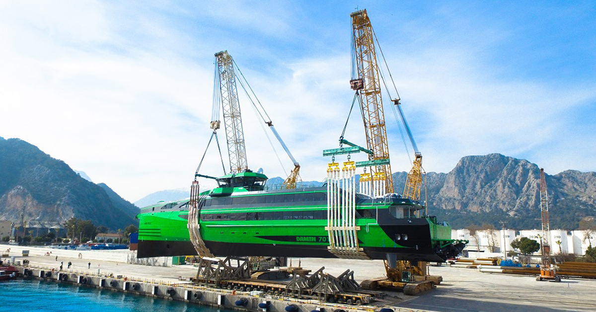 Two Demag CC 2800-1 Cranes Bring 410-Tonne Ship To Water